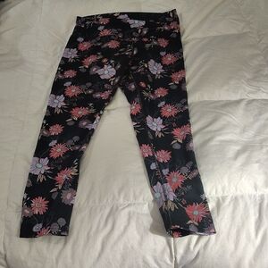 Dark Floral Print Full Length Leggings